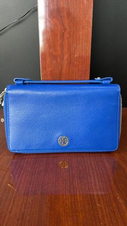 Tory burch clutch