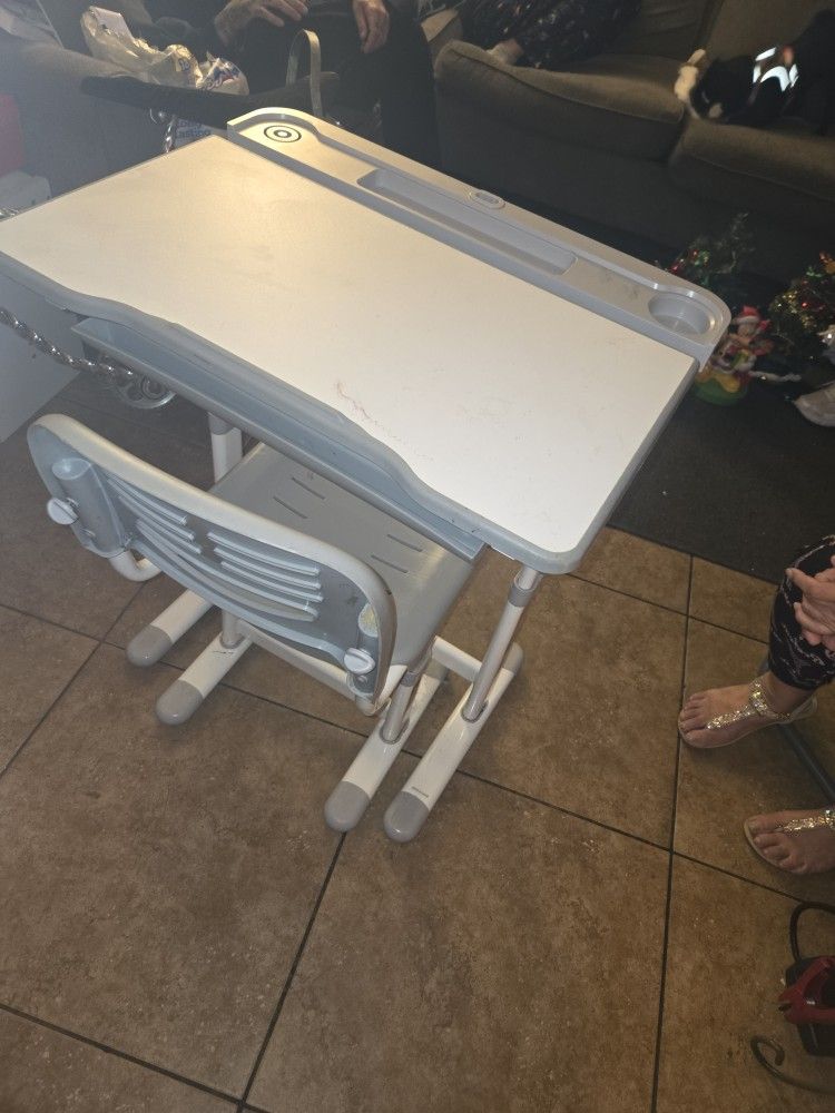 Student Desk