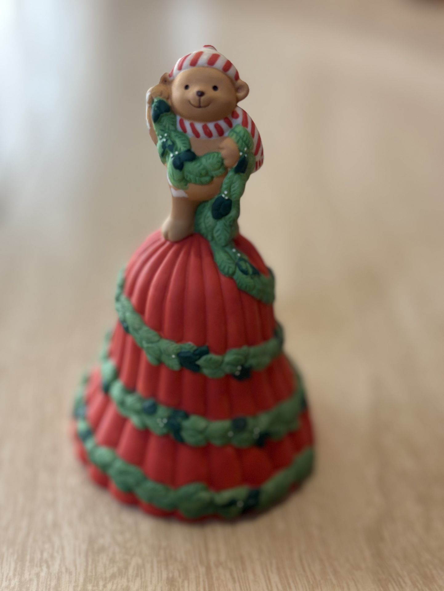 Vintage Avon Porcelain Christmas Bell (25) Garland Of Greetings