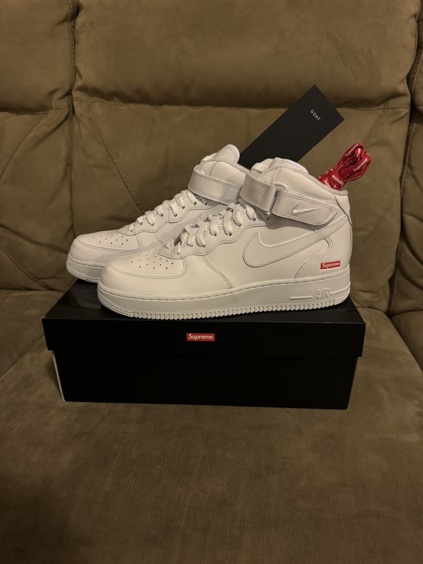 Supreme x Nike Air Force 1 Mid Size 10.5