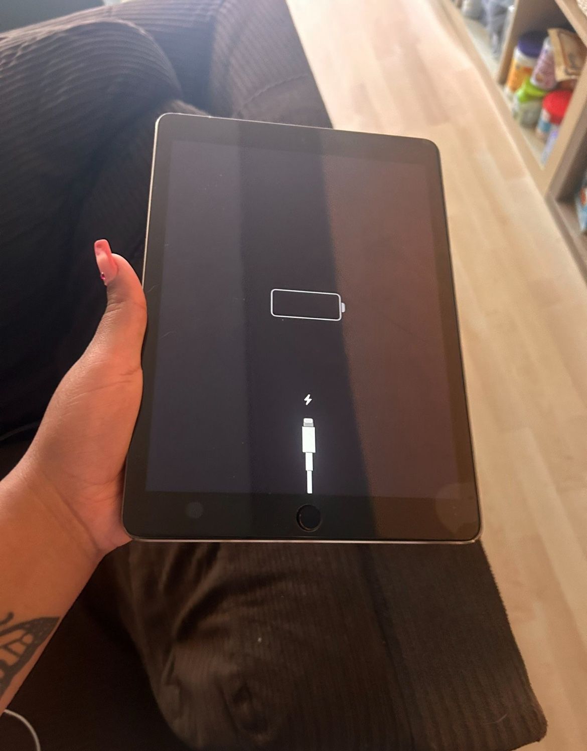 Ipad for parts or repair 