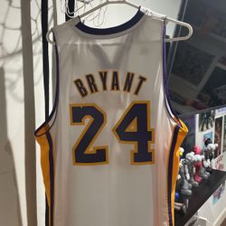 Kobe Bryant Jersey 