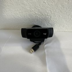 Logitech HD 1080p Webcam – USB Plug & Play 