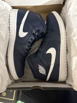 Jordan 1 Retro Mid Obsidian White