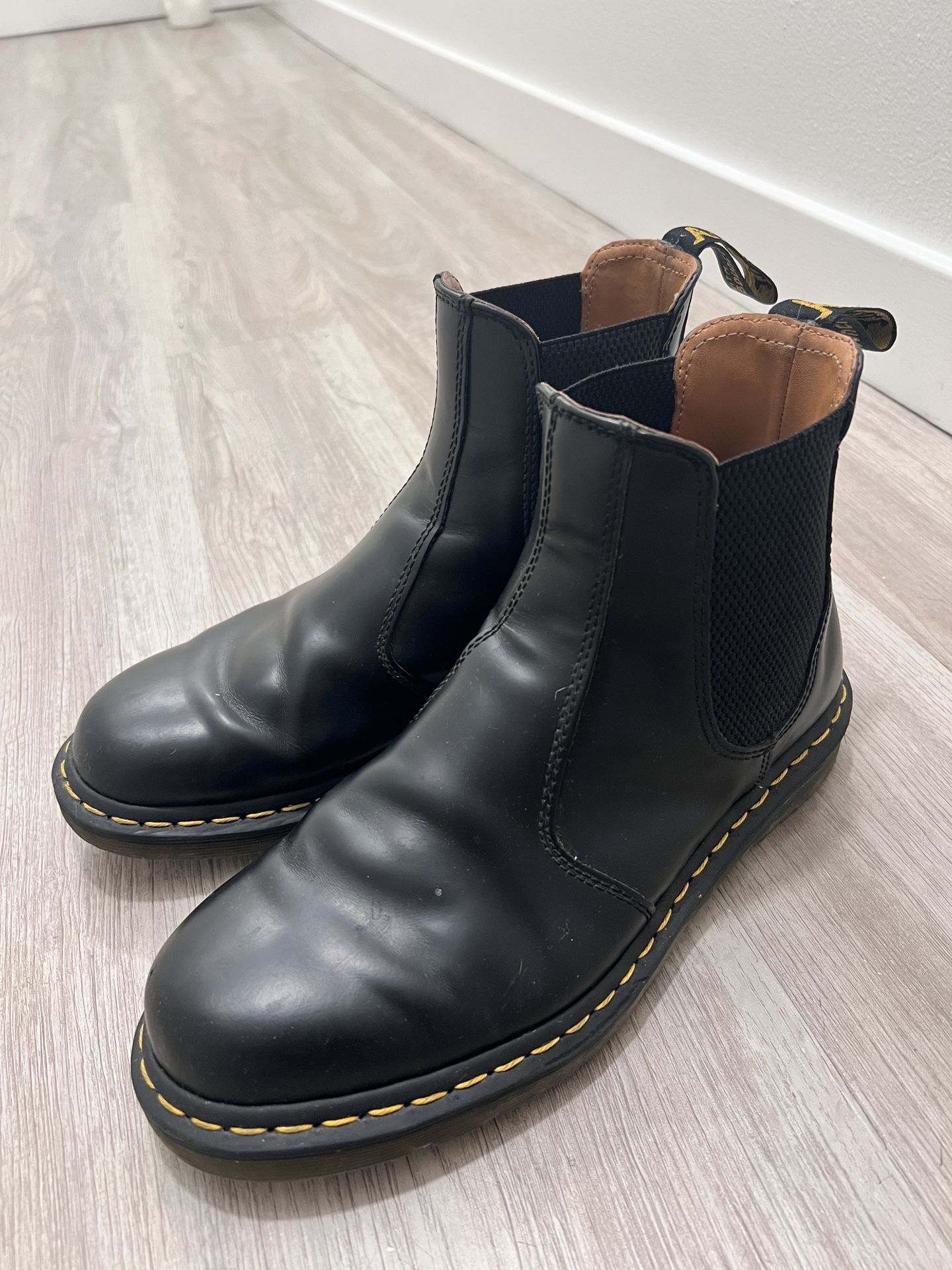 Doc Marten’s Black Chelsea Boot US  Size 9