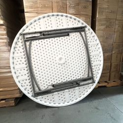 Round Tables Mesas Redondas