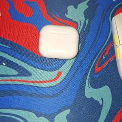 Gen 3 Airpods ( Best Offer ) 