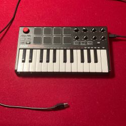 AKAI MPK Mini Keyboard 