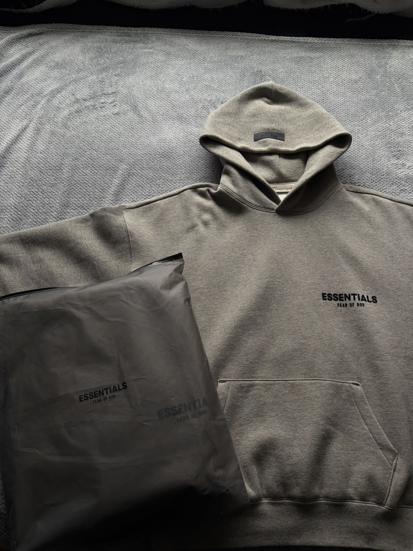 Grey Size S ( Dark Oatmeal ) Essentials Hoodie