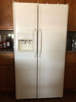 Fridgidaire -refrigerator