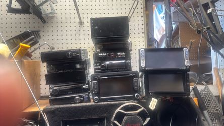 Pull out radios