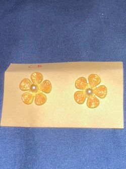 Vintage Adult Plumeria Pearl FlowerPierced Earrings