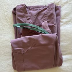 Figs Scrubs XS Mauve Pink Set