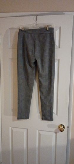Classic pants for women