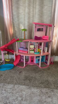 Doll House Used Still Good
