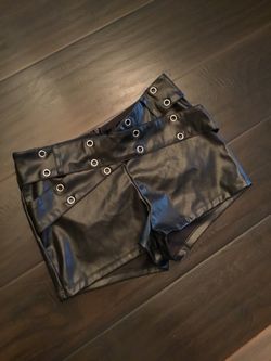 Rave leather black shorts