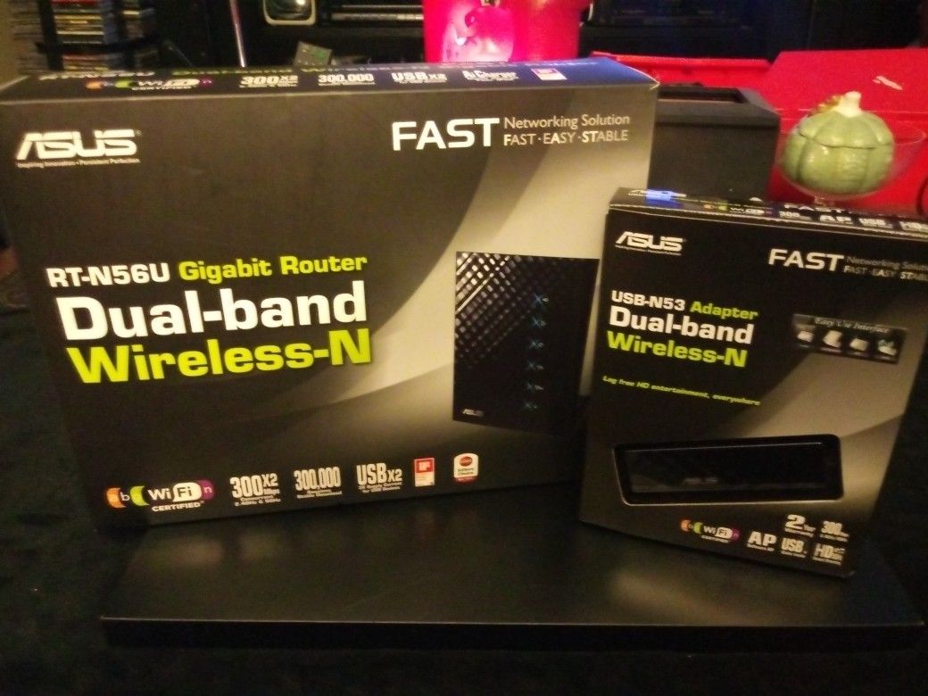 ASUS DUAL BAND ROUTER WITH ADAPTER .