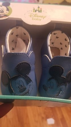 Disney baby crib shoes