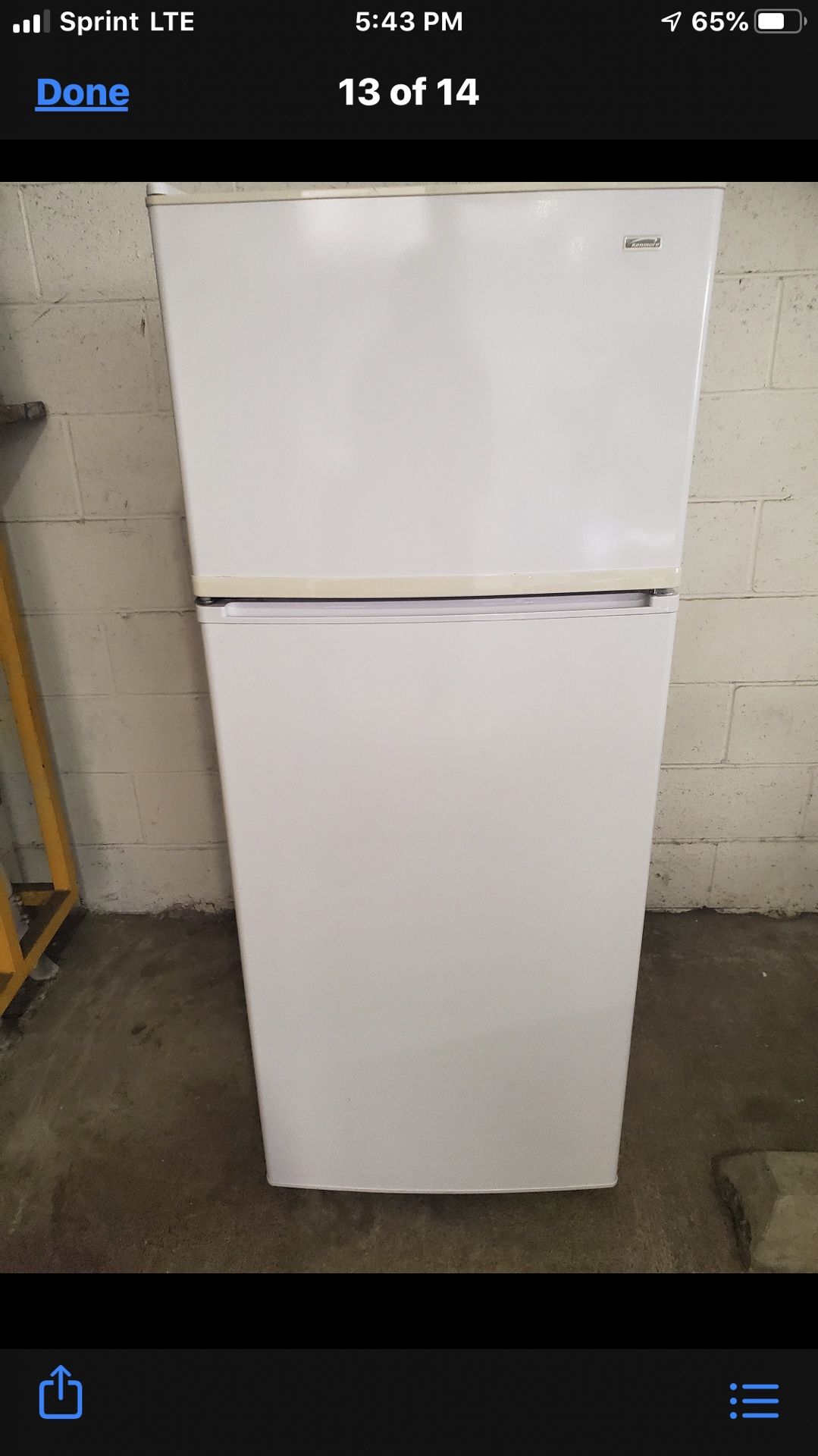 Refrigerator freezer clean