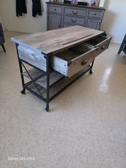 Tv stand