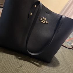 Coach Tote 