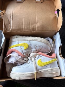 Toddler shoes 6c
