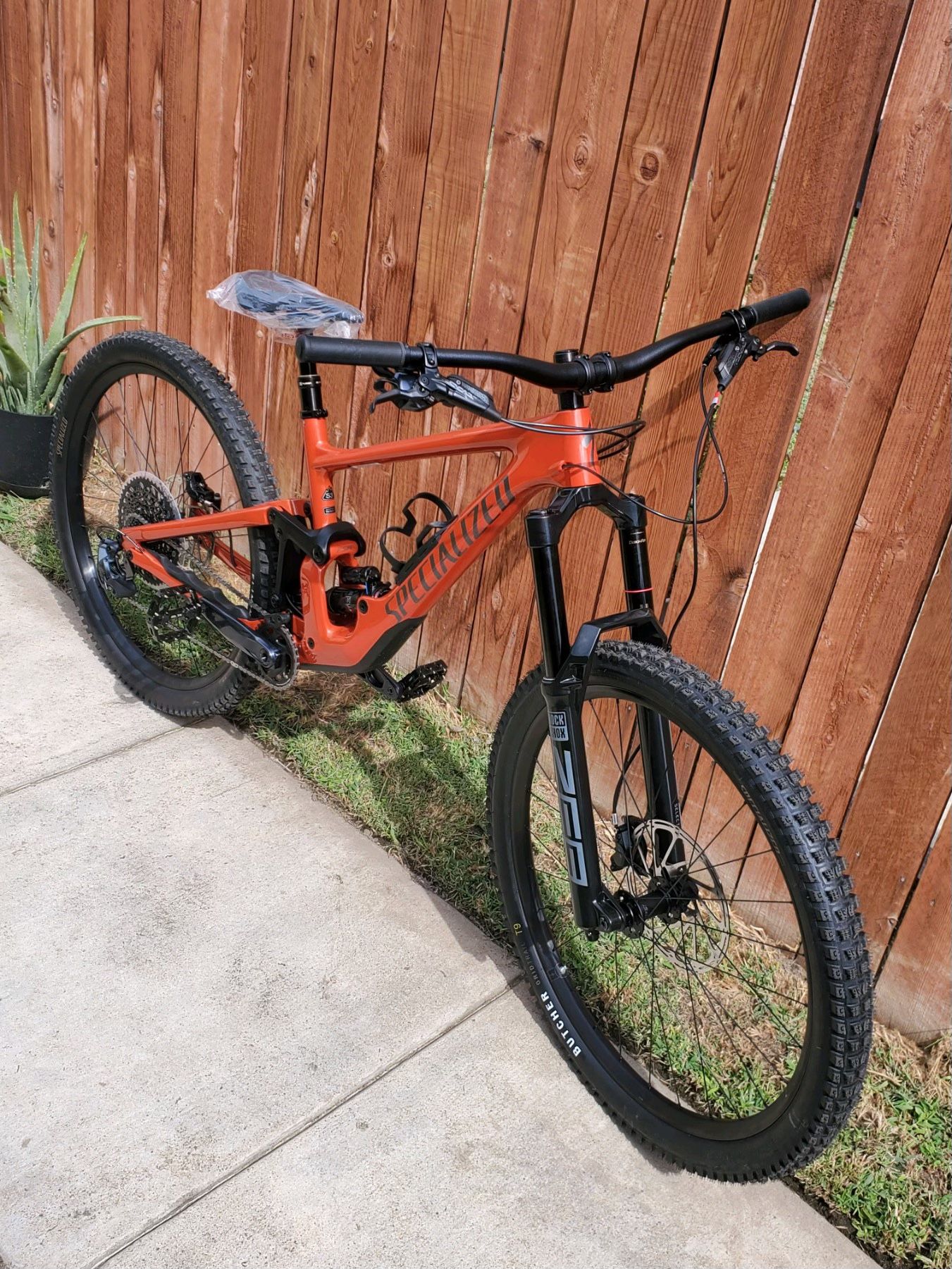specilized enduro bike $4000 new carbon fiber bike frame 2022 S3 large bike Tires 29”