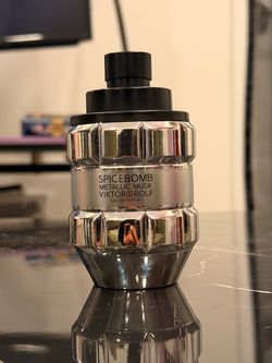 Viktor & Rolf Spicebomb Metallic Musk EDP