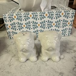 Dog salt & pepper shakers