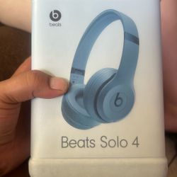 Beats Solo 4 