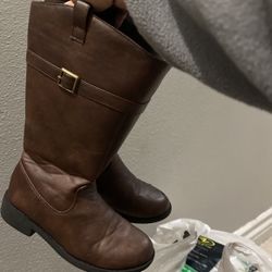 Boots For Kids $5 Botas NiƱas Size 12