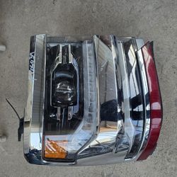 2016-2018 Chevy Silverado Headlight Oem