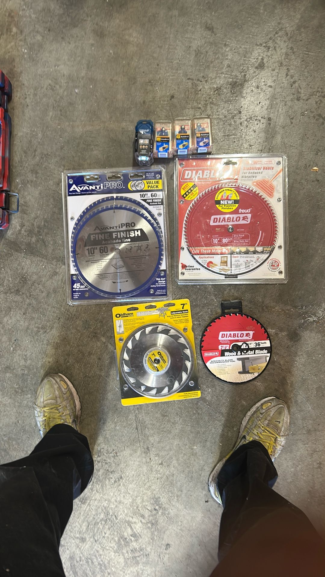 Saw Blades And Router Tips