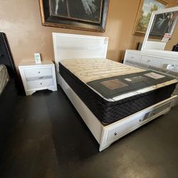 Queen Storage 4 Piece Bedroom Set 