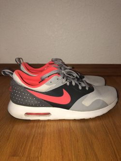 Nike Air Max Tavas Men’s size 10.5