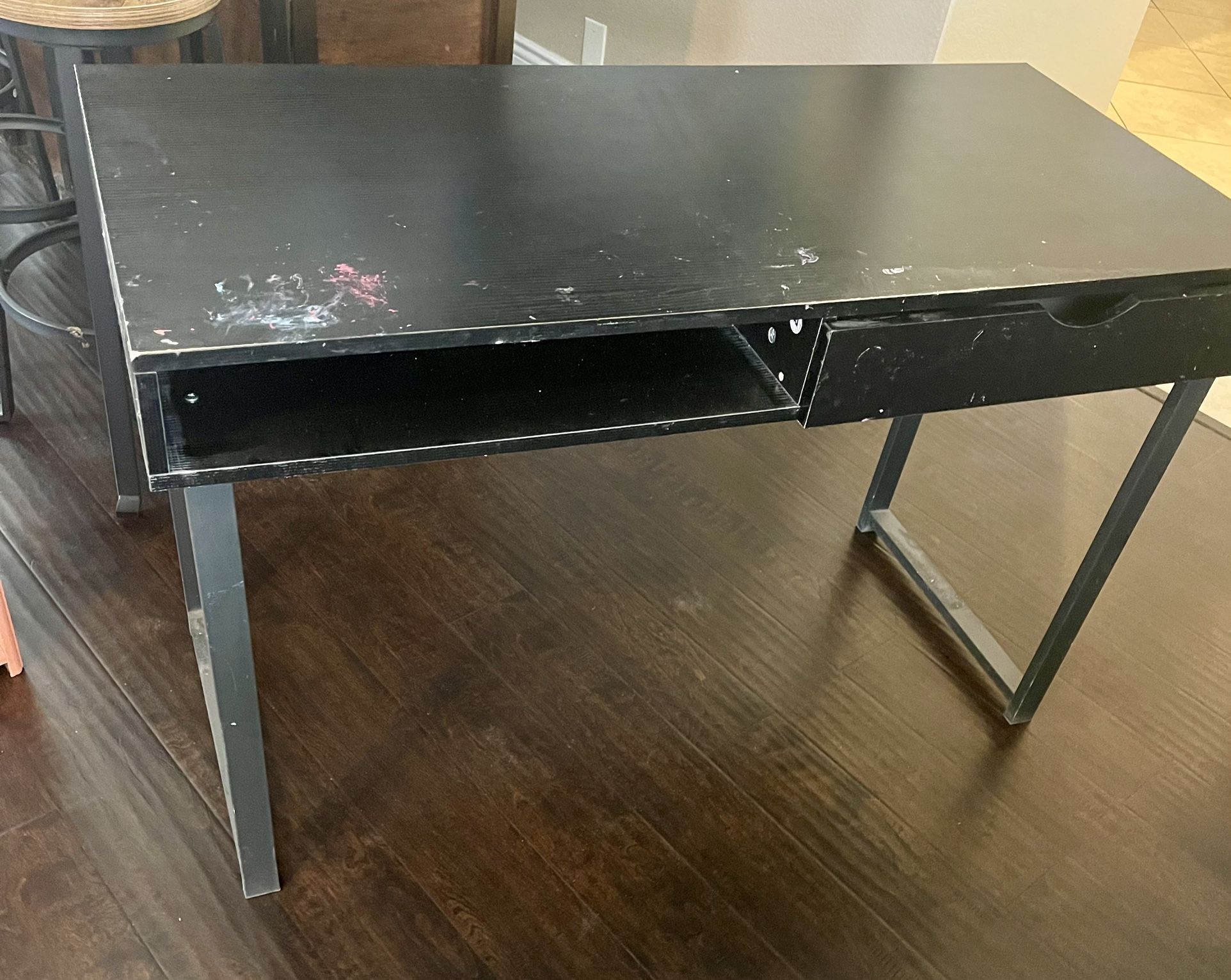 Free Desk