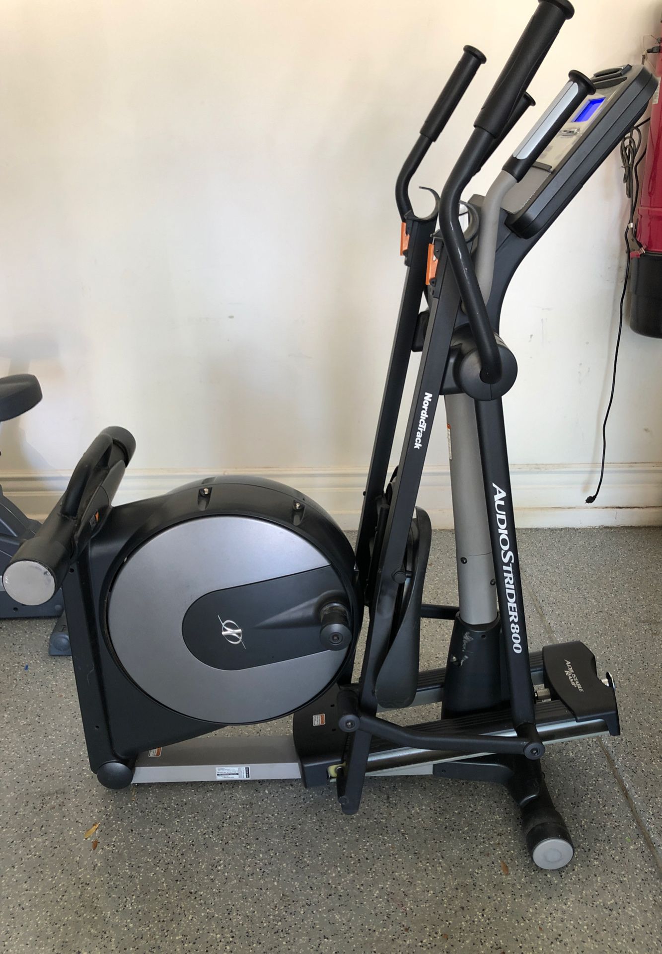 NordicTrack AudioStrider 800 Elliptical for Sale in Chandler, AZ OfferUp
