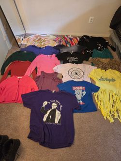 Women shirt lot size M/L sold together