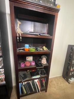 5 shelf wooden bookcase