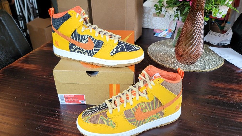 Dunk High Familia