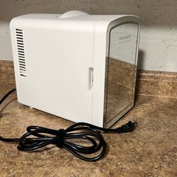 Mini frigidaire gallery and mirror