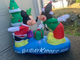 Christmas inflatable Mickey and Minnie