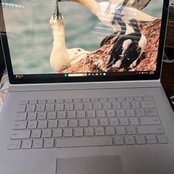 Microsoft Surface Book 2 i7/16 GB