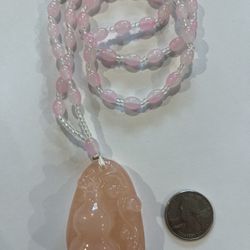 This exquisite Burmese handmade natural jade necklace Natural stone with natural color! Symbolizes wealth and good fortune! A warm blessing for precio