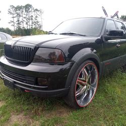 2005 Lincoln Navigator