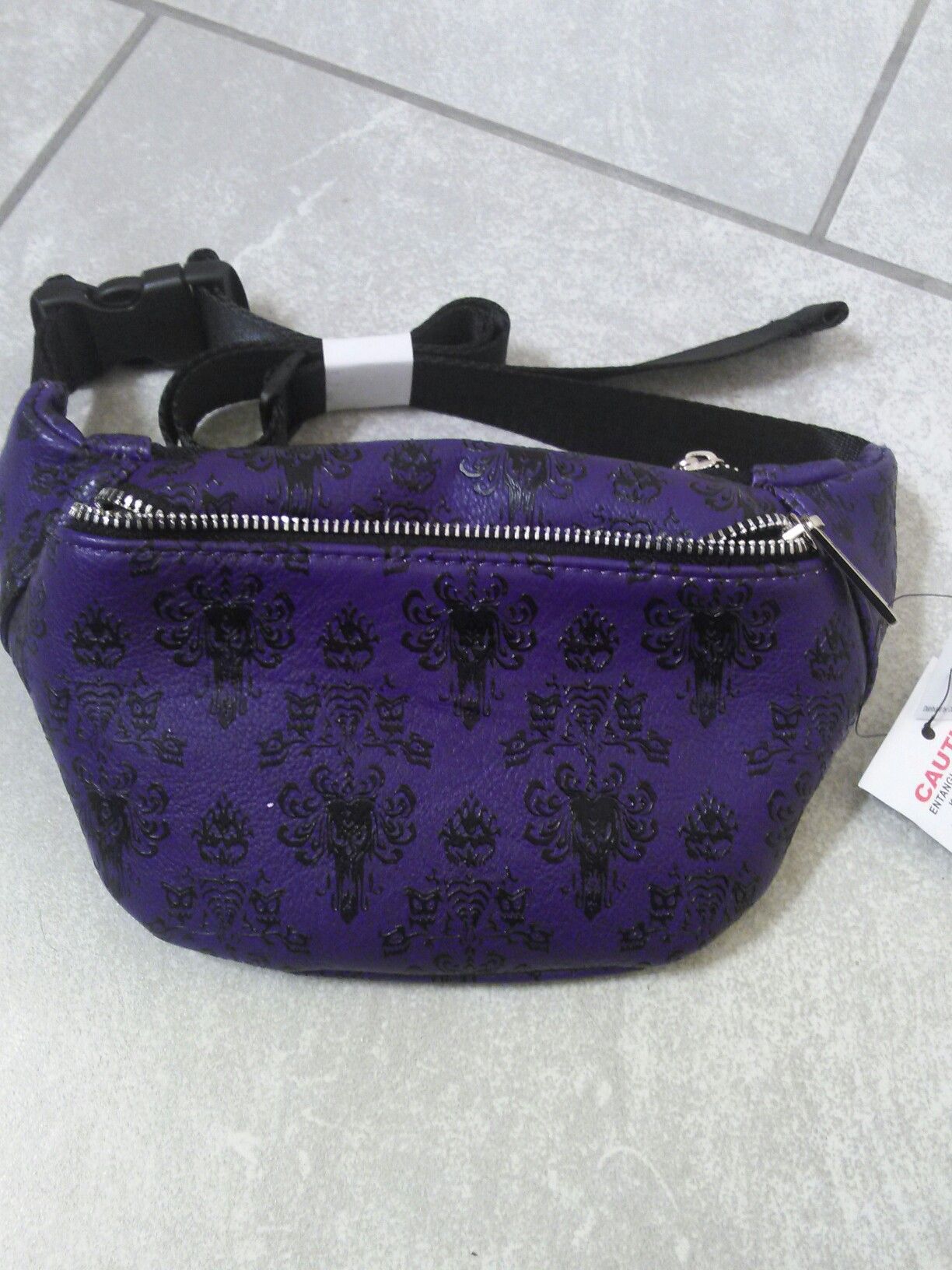 Loungefly haunted clearance mansion fanny pack