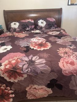 Cal King Bed Room Set