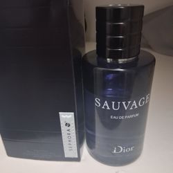 Dior Sauvage Eau De Parfum 