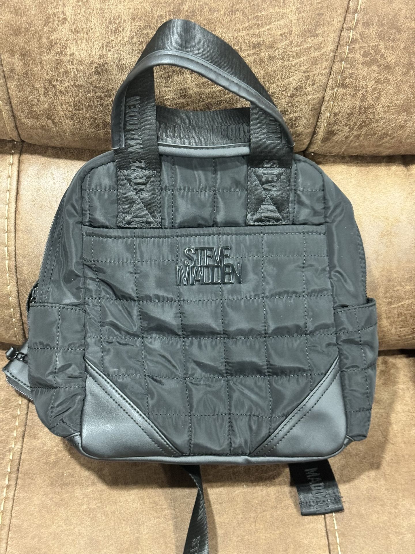 Steve Madden like new Backpack Purse/Bag W Change Coin Purse