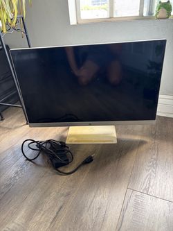 Monitor and keyboard bundle